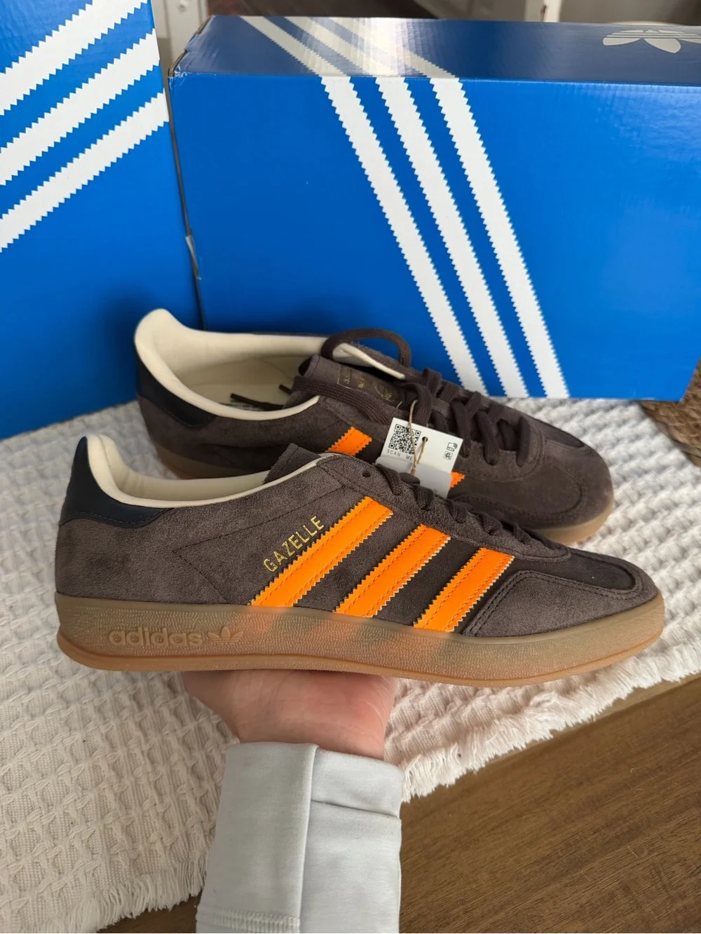 adidas Gazelle Indoor Brown / Lucid Tangerine